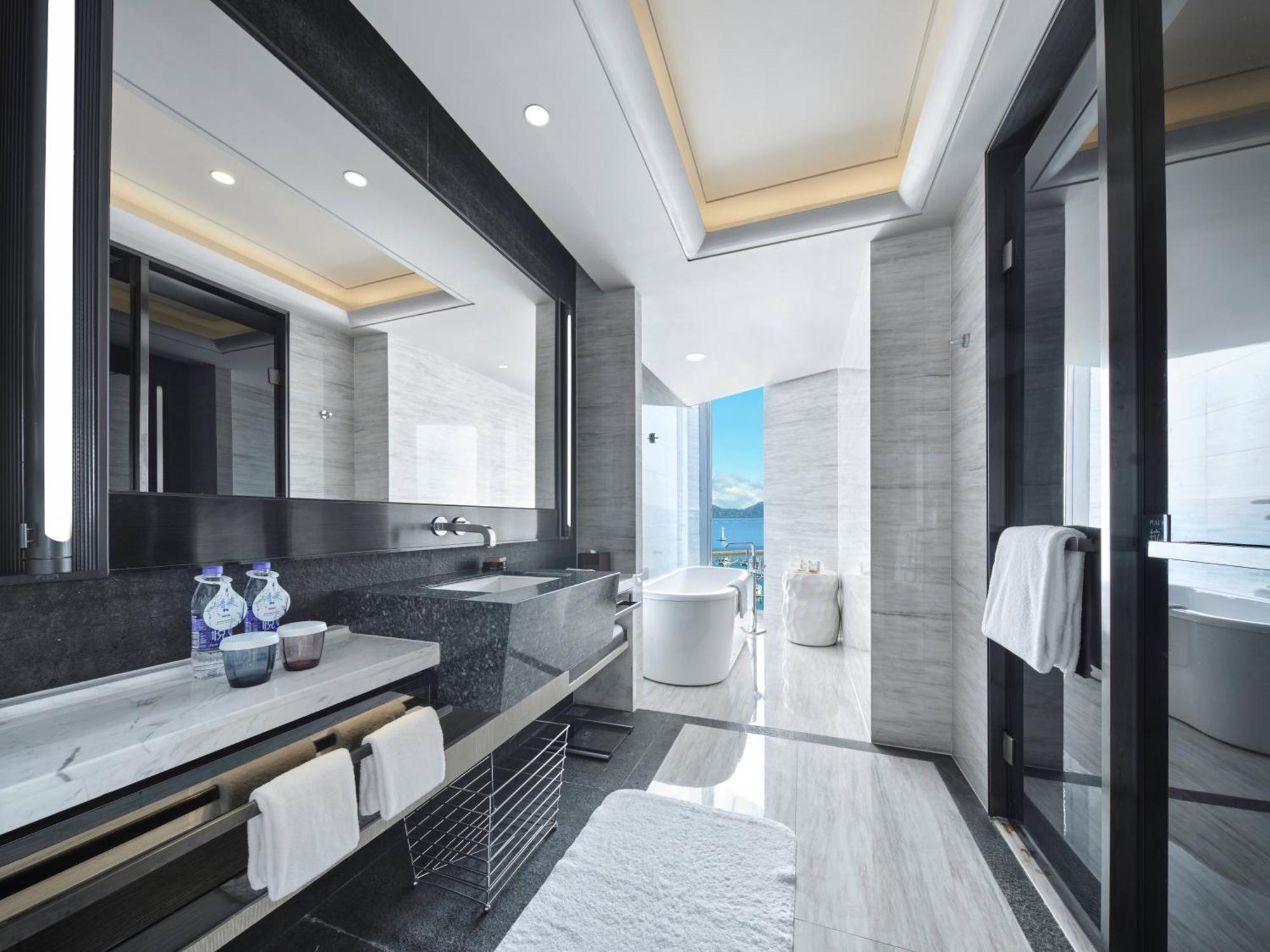 Hilton Shenzhen Shekou Nanhai Buitenkant foto